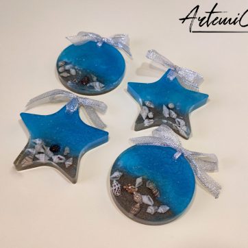 Incanti Costieri: Ornamenti Incapsulati di Mare