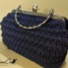 Moonlight: Borsa Blu Notte con Perla Fatta a Mano all'Uncinetto