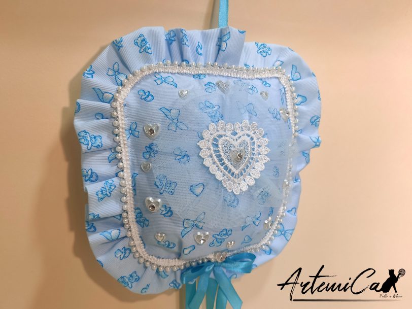 Cuscino Soffio di Felicità: Fiocco Nascita Handmade Morbido e personalizzabile