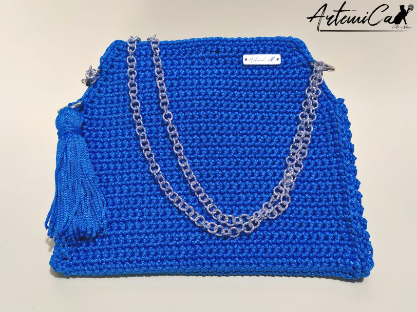 Clutch artigianale blu elettrico