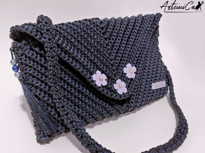 Clutch Fatta a Mano in cordino Nero - Fiore di Mezzanotte