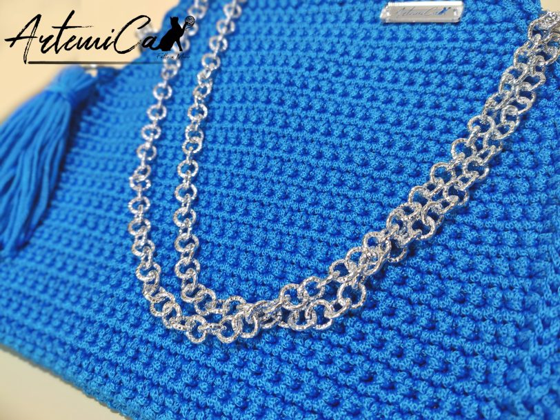 Clutch artigianale blu elettrico