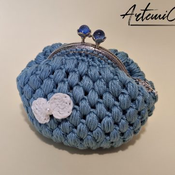 Bon Bon Charm: Portamonete Fatto a Mano all'Uncinetto con Perline e Chiusura elegante