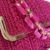 Pochette Polaris Fucsia: Borsa Fatta a mano all’Uncinetto in cordino Lurex Fucsia e Inserti in Oro