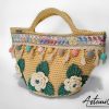Coffa Sole di Sicilia: Borsa Fatta a Mano all’Uncinetto in cordino Beige con Pompon colorati e Rose - Colori Vibranti e Anima Mediterranea