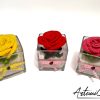 Rosa all'Uncinetto in Vaso Elegante con Fiocco: Perfetto per ogni occasione