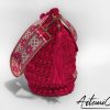 Borsa Vibrazioni in Fucsia: Tote Bag Fatta a Mano all'Uncinetto - Stile Unico