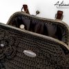 Borsa Incanto Nero: Clic Clac Fatta a Mano all'Uncinetto in Cordino Nero con Fiori - Indossa l'Arte