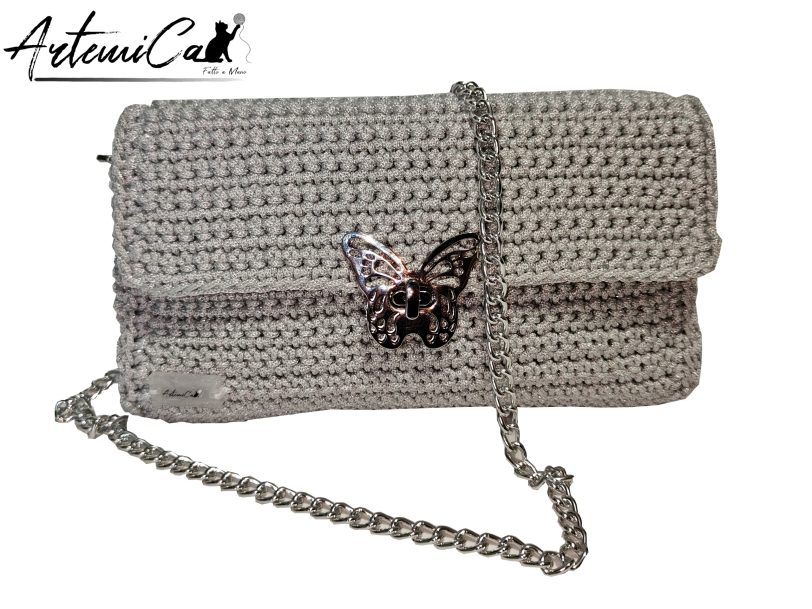 Pochette Sottovoce: Borsa Elegante fatta a mano all'Uncinetto in Cordino Bianco Lurex