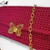 Pochette Bordeaux Butterfly: Borsa artigianale all’uncinetto con Chiusura a Farfalla