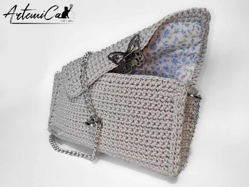 Pochette Sottovoce: Borsa Elegante fatta a mano all'Uncinetto in Cordino Bianco Lurex