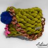Borsa chunky artigianale verde lime con catena oro e dettagli rosa e blu