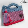 Pochette fatta a mano artigianale lilla con base fucsia e manici azzurro polvere