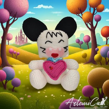 amigurumi Spank Hello Spank fatto a mano in cotone con cuore fucsia e coccinella decorativa