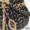 Borsa Black Shine – Chunky Bag nera artigianale con charm dorato e design tridimensionale