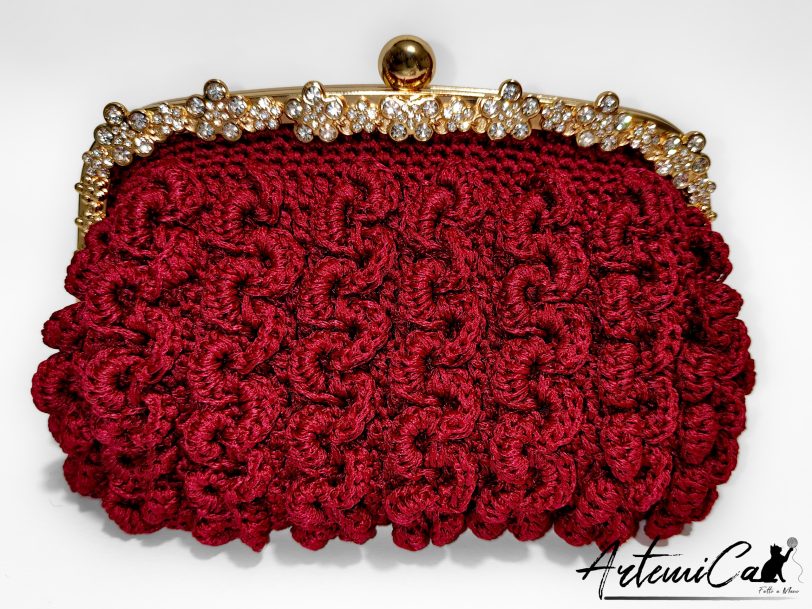 Capriccio Speziato – Pochette bordeaux in cordino fatta a mano