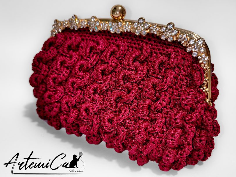 Capriccio Speziato – Pochette bordeaux in cordino fatta a mano