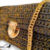 Pochette Regina della Notte: Borsa fatta a mano all'Uncinetto nera elegante con dettagli oro