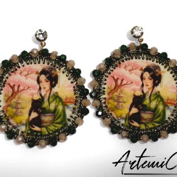 Sakura Dreams - Orecchini Tessili Fatti a Mano Stile Japan con Cristalli e Perle
